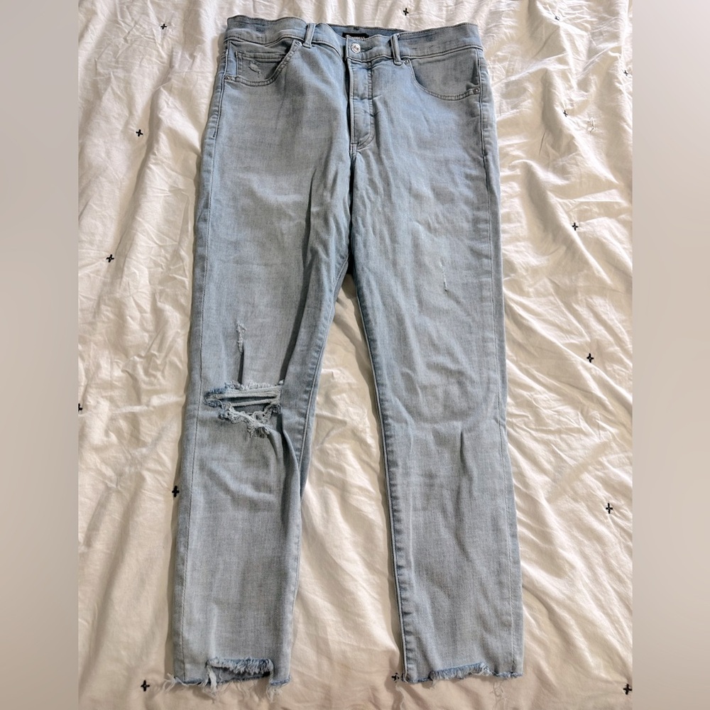 Women’s Express Light Wash Skinny High Rise Destructed Denim Jeans